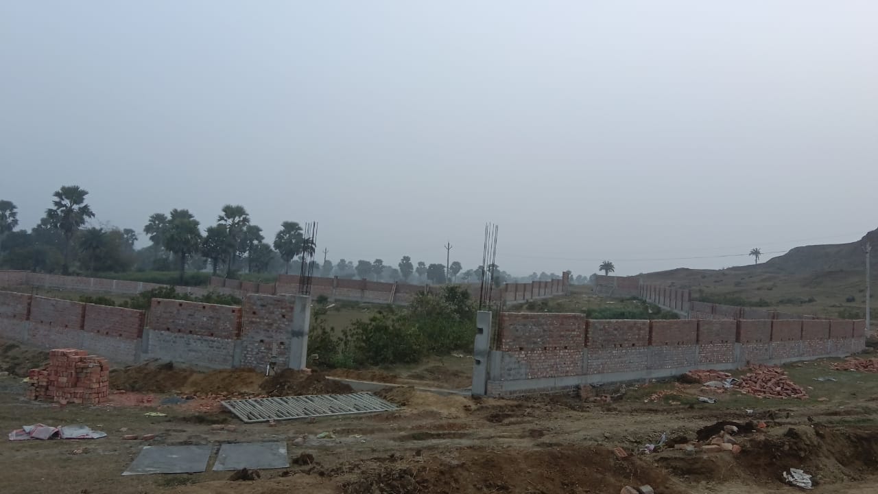 Boundary wall and gate construction at Labri BVNS School, Sahibganj, Jharkhand