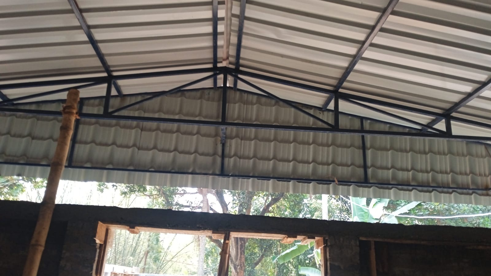 Interior roof ventilation and steel truss detail
